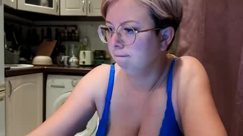 Stasya online show from 10/16/25, 01:06