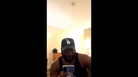 Snapshot of stayinalive1992 chatting on 12/04/25, 06:01 stayinalive1992 online show from 12/04/25, 06:01