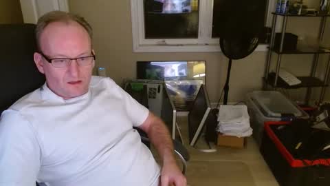 Snapshot of steakman007 chatting on 02/18/25, 04:04 Steakman online show from 02/18/25, 04:04