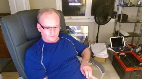 Snapshot of steakman007 chatting on 03/05/25, 04:13 Steakman online show from 03/05/25, 04:13