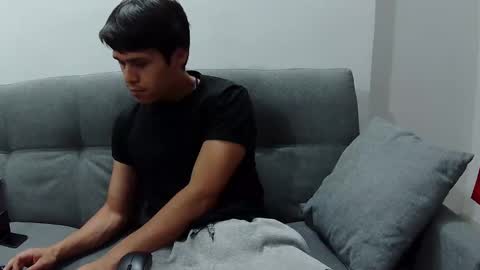 Snapshot of steban_jyj chatting on 01/15/25, 08:09 Katalleya and Steban online show from 01/15/25, 08:09