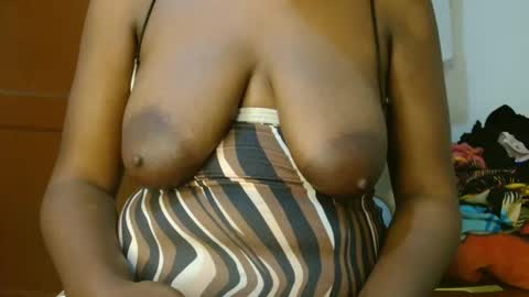 Snapshot of stecy65 chatting on 02/12/26, 04:29 cici online show from 02/12/26, 04:29