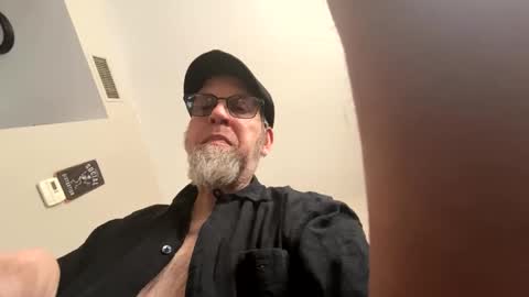 Snapshot of steel259373 chatting on 09/30/25, 02:11 steel259373 online show from 09/30/25, 02:11