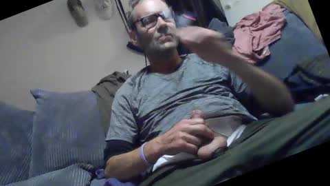 Snapshot of steelringshaft chatting on 09/12/25, 07:25 Mikee online show from 09/12/25, 07:25