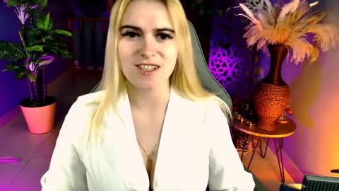 stef_nicks online show from 05/04/26, 09:05