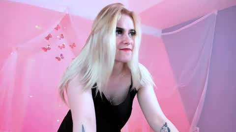 stef_nicks online show from 05/07/26, 09:14