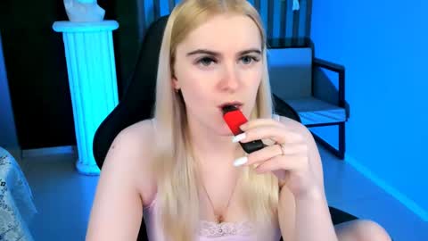 stef_nicks online show from 05/11/26, 09:04