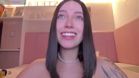 Stefa Gomez  online show from 10/15/25, 12:05