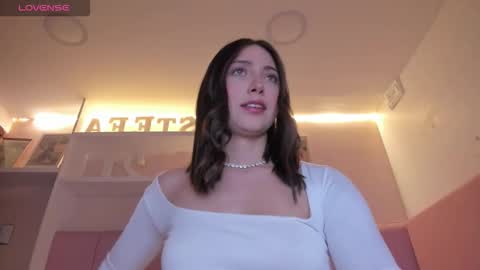 Stefa Gomez  online show from 11/15/25, 11:29