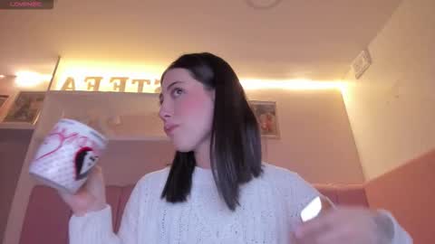 Stefa Gomez  online show from 12/19/25, 12:12