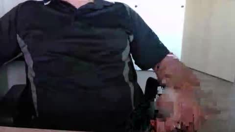 Snapshot of stefan2580 chatting on 12/27/24, 02:54 Stefan online show from 12/27/24, 02:54