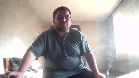 Snapshot of stefan90pt chatting on 12/13/24, 12:39 Stefan online show from 12/13/24, 12:39