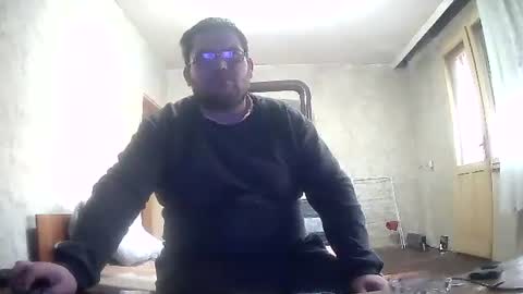 Snapshot of stefan90pt chatting on 12/19/24, 02:35 Stefan online show from 12/19/24, 02:35