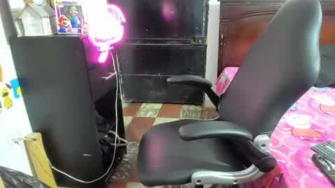 Snapshot of stefan_litleee chatting on 03/04/26, 12:49 julieth-cancer online show from 03/04/26, 12:49