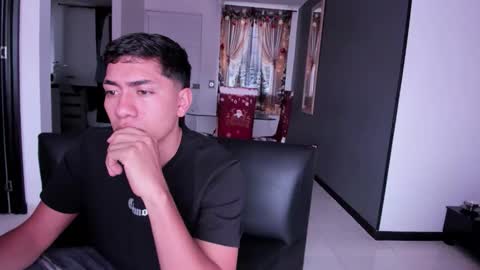 Snapshot of stefanford_ chatting on 12/02/25, 07:31 StefanFord online show from 12/02/25, 07:31