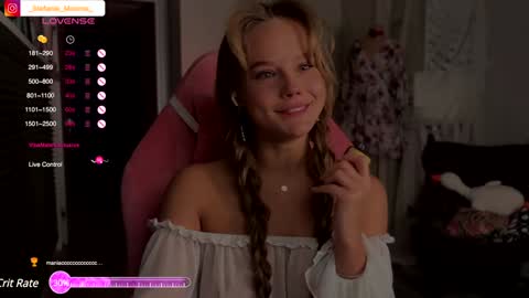 Snapshot of stefanie_collins chatting on 12/02/24, 01:58 Stefanie online show from 12/02/24, 01:58