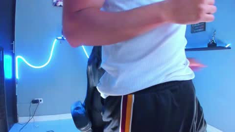 Snapshot of stefann_salvatore chatting on 02/05/26, 01:21 Stefann Salvatore online show from 02/05/26, 01:21