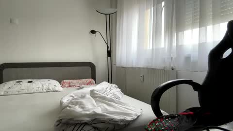 Snapshot of stefanomorelli chatting on 10/14/25, 08:48 stefanomorelli online show from 10/14/25, 08:48