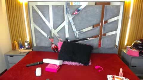 Stefan online show from 12/16/25, 05:12