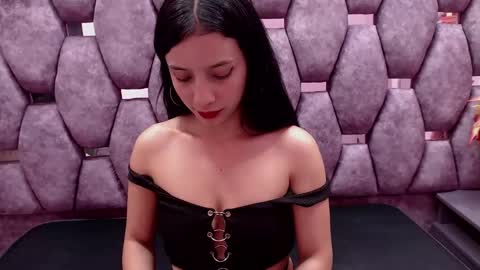 Snapshot of stefanysweett chatting on 01/07/25, 11:03 stefanysweett online show from 01/07/25, 11:03