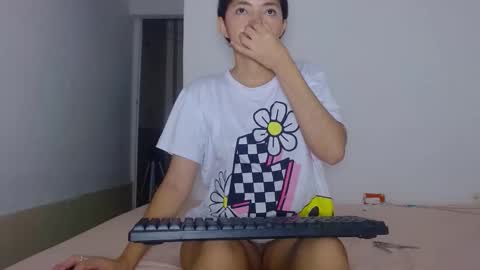 stefany online show from 11/07/25, 06:46