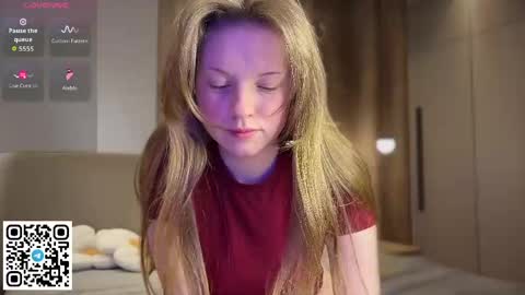 STEFI  Streams every day from 10 PM GTM1  online show from 04/15/26, 10:32