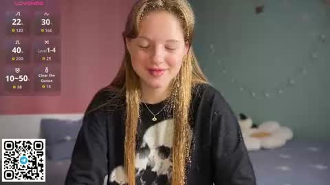 Snapshot of steffi_meoww chatting on 07/07/26, 03:09 STEFI Streams every day from 10 PM GTM1 online show from 07/07/26, 03:09