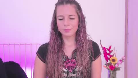 Snapshot of steffy_dan chatting on 06/18/26, 04:02 Steffy online show from 06/18/26, 04:02