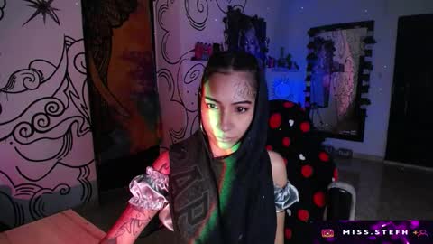 Snapshot of stefh420 chatting on 10/07/25, 04:42   online show from 10/07/25, 04:42