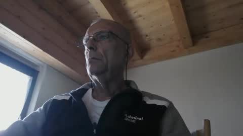 Snapshot of stefi444466 chatting on 04/24/26, 06:38 stefi444466 online show from 04/24/26, 06:38