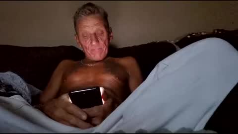 stefy1037 online show from 10/22/25, 05:19