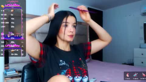 Snapshot of stefy810675 chatting on 12/23/25, 12:52 Stefany online show from 12/23/25, 12:52