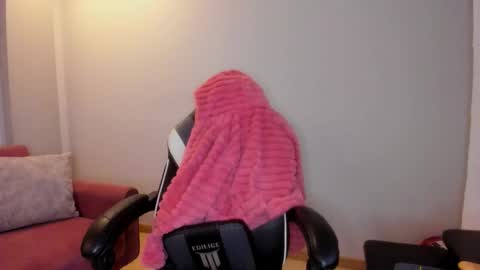 Snapshot of stefy_bratz chatting on 02/05/26, 02:27 Stefany Bratz online show from 02/05/26, 02:27