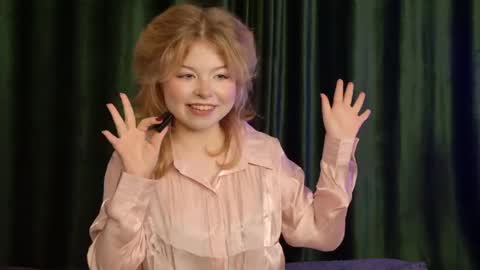 Stella online show from 04/02/26, 07:22