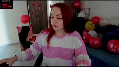 Snapshot of stella__cox chatting on 02/17/25, 09:24 Stella Cox online show from 02/17/25, 09:24
