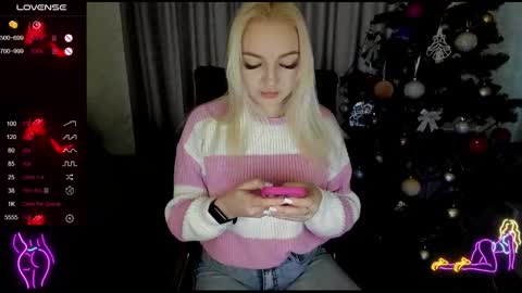 Stella  Cox online show from 12/18/25, 06:41