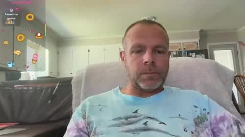 Snapshot of stella_and_mojo chatting on 03/28/26, 08:30 Stella and Mojo online show from 03/28/26, 08:30