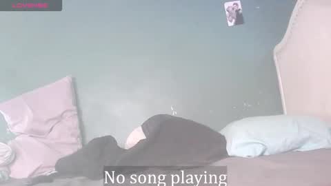 Snapshot of stella_clitella chatting on 01/14/26, 12:33 Stella Clitella online show from 01/14/26, 12:33