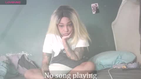 Snapshot of stella_clitella chatting on 01/15/26, 11:37 Stella Clitella online show from 01/15/26, 11:37