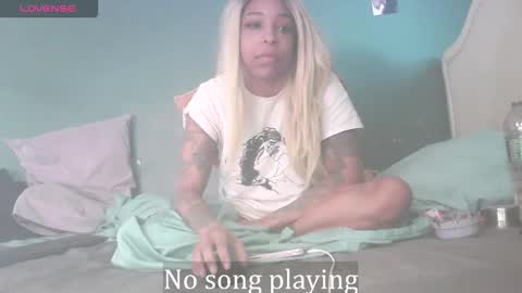 Snapshot of stella_clitella chatting on 01/16/26, 12:42 Stella Clitella online show from 01/16/26, 12:42