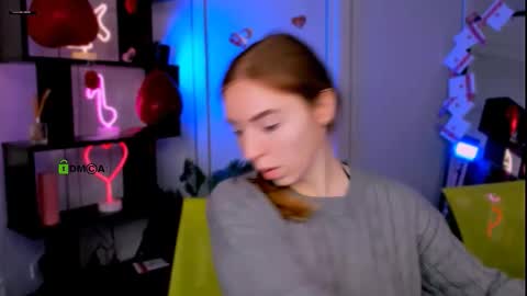 stella_flower online show from 02/17/26, 05:48