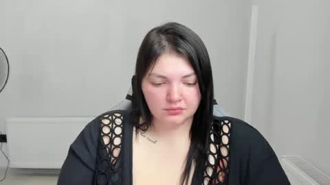 Snapshot of stella_la_ chatting on 06/19/26, 06:29 Stella online show from 06/19/26, 06:29
