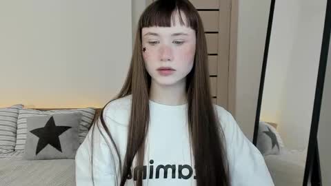 stella_sunny online show from 04/05/26, 07:49