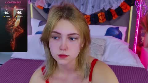 Stella 3 online show from 11/06/25, 05:08