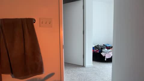 Snapshot of stellapearl chatting on 12/22/25, 09:45 stellapearl online show from 12/22/25, 09:45