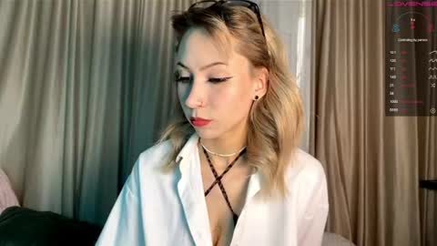Alexia online show from 06/17/26, 03:20