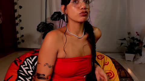 stellart_ online show from 03/09/25, 07:56