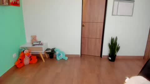 Snapshot of stellartois_ chatting on 10/05/25, 12:03 sara instagram sariishalove online show from 10/05/25, 12:03