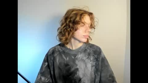 S T E L L A online show from 11/19/25, 08:58