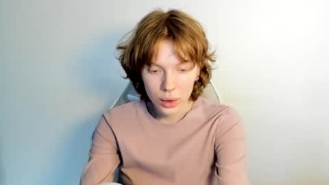 Snapshot of stellaswen chatting on 01/19/26, 09:35 S T E L L A online show from 01/19/26, 09:35